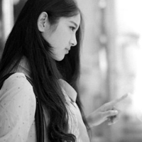 伤感女生黑白头像