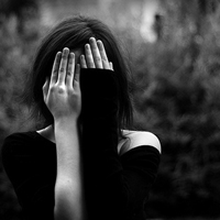 伤感女生黑白头像