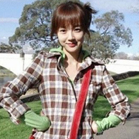 调皮捣蛋女头图片