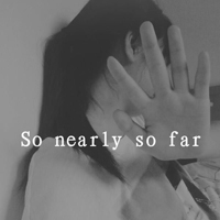 QQ头像女生伤感黑白带字