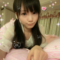 扎辫子女孩头像