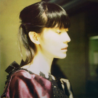 扎辫子女孩头像