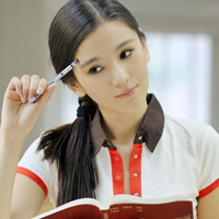 扎辫子女孩头像