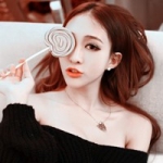 吃棒棒糖可爱女头图片