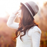 唯美女生深秋头像图片