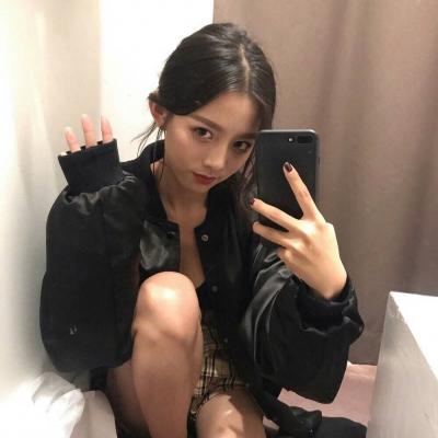 超拽头像女生霸气
