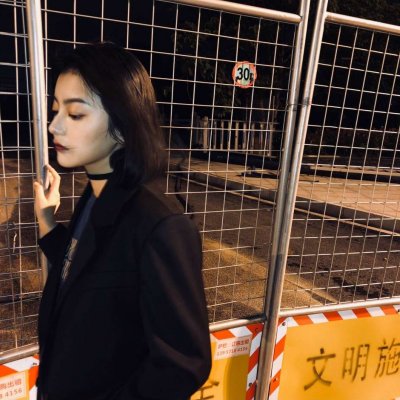 比较社会的头像女