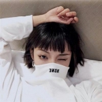 情侣头像一对真人不明显