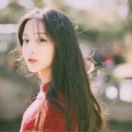 红色唯美头像图片女生版