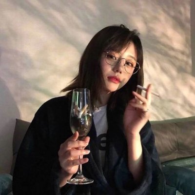 黑暗系图片超酷女头