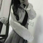 女头部位衬衫裙子图片